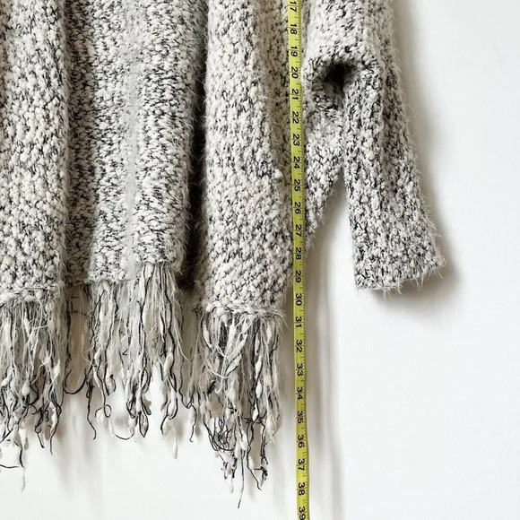 Umgee Cuddle Up Fringe Longline Cardiagan Sweater Gray White Cozy Boho Fall - Picture 11 of 13